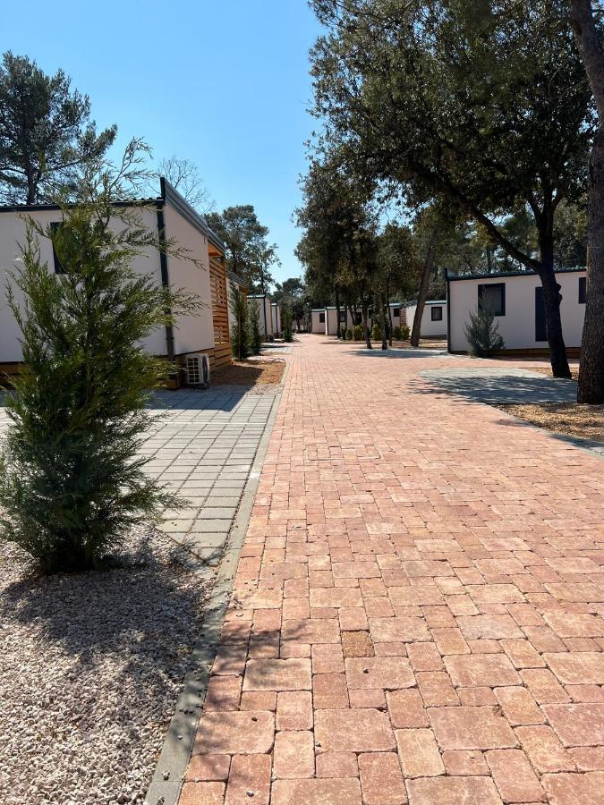 Mobile Home La Vida Biograd Na Moru Exterior foto